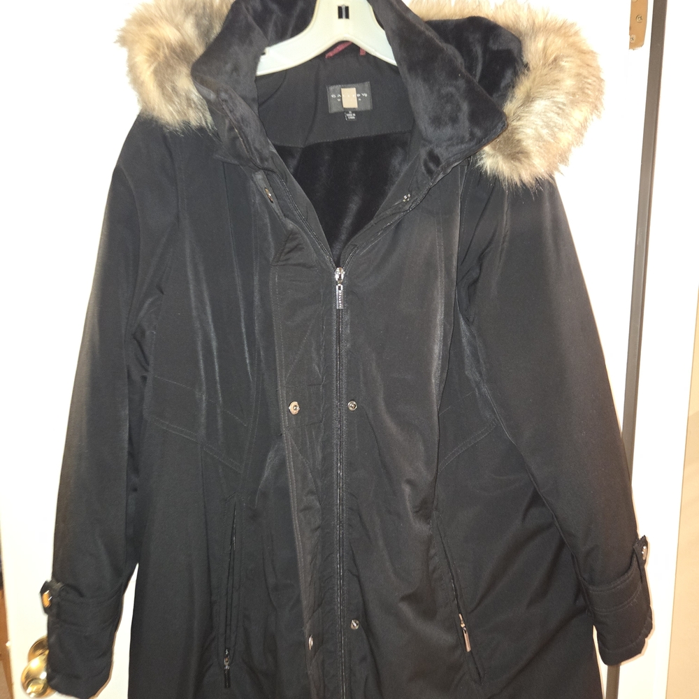 Black Faux Fur-Trim Hooded Women's Winter Coat